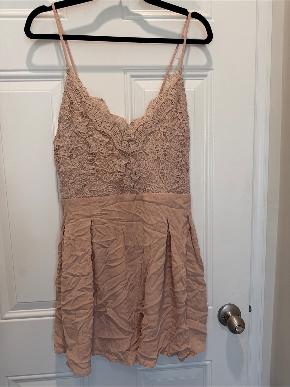 LA MIEL Lace Bodice Spaghetti Strap Romper in Blush Nude